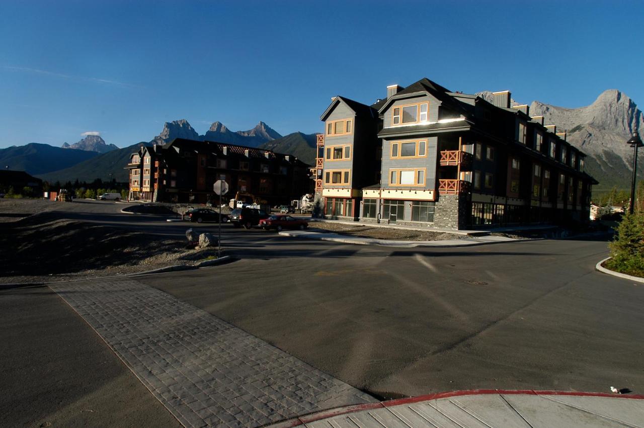 Apartment 405 Bear Creek Crossing Canmore Exterior photo